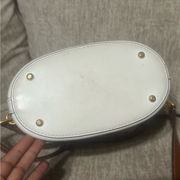 Tory Burch White Clear Logo Bucket Bag with Brown Trim - Picture 4 of 4